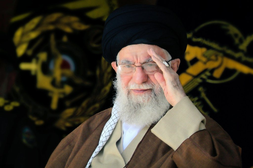 farman1_ali's tweet photo. May ALLAH almighty give you strengthen and success against terrorist country america and Israel Ameen #Iran @IRIran_Military @USATODAY https://t.co/ReyXxgqMqf