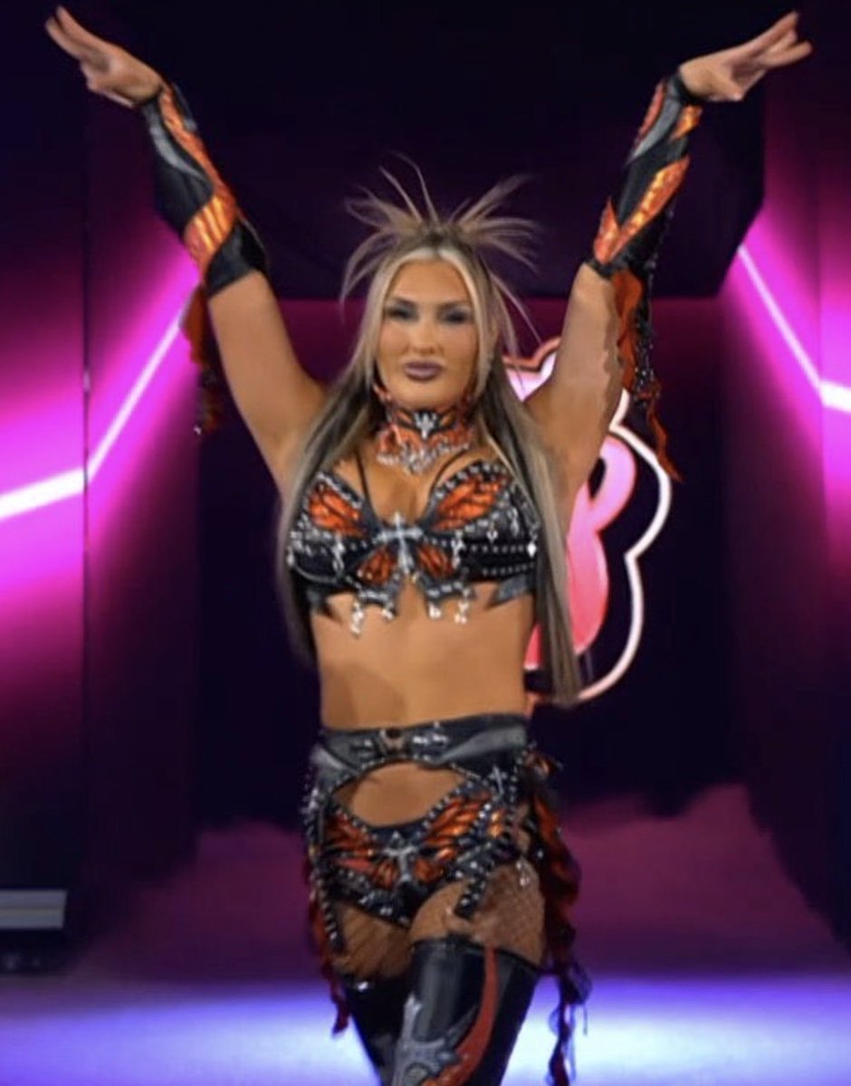 𝐉 𖹭 tweet media