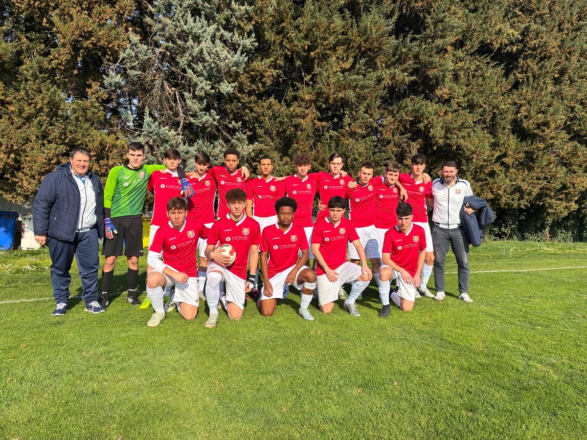 dbedgood624's tweet photo. Bedgood signed roster player for Real Campagnano in Italy 🇮🇹. Southside of Chicago @HonorGloryFame @MaristChicago  to International Football ⚽️. 

To God be the Glory!
@interfcchicago @Tim_OBrien10 @BevRevNews @RomeCityInst @BuddysHELPERS @ABC7Chicago #bedgoodfamilysoccerislife https://t.co/1QfxJonQDI