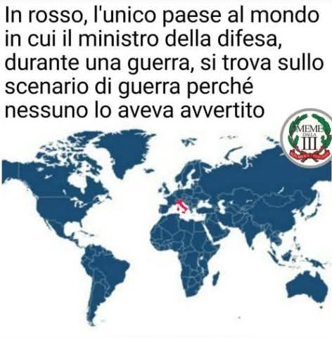 dariodelcolle's tweet photo. @AzzurraBarbuto @PMurroccu Scendi in piazza per riportare a casa sto poveretto 😂 https://t.co/h3ju7wt3Sm