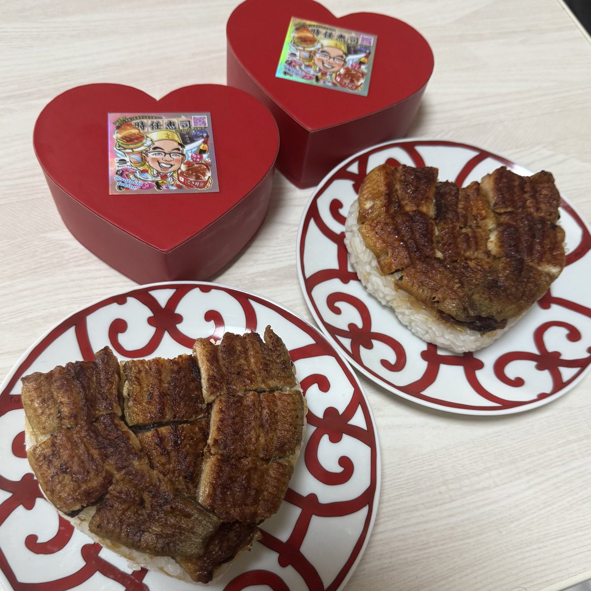 teashibakuOL's tweet photo. 我が家の今年のバレンタインは、うなぎ時任さんにて、ハート型のウナギでした！！！ちょうど良いサイズでお昼ご飯にもピッタリだった！！！ https://t.co/JHVxwDah6Y