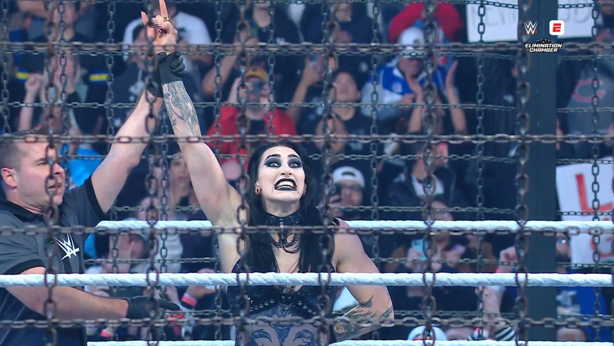 Sean Ross Sapp of Fightful.com tweet media