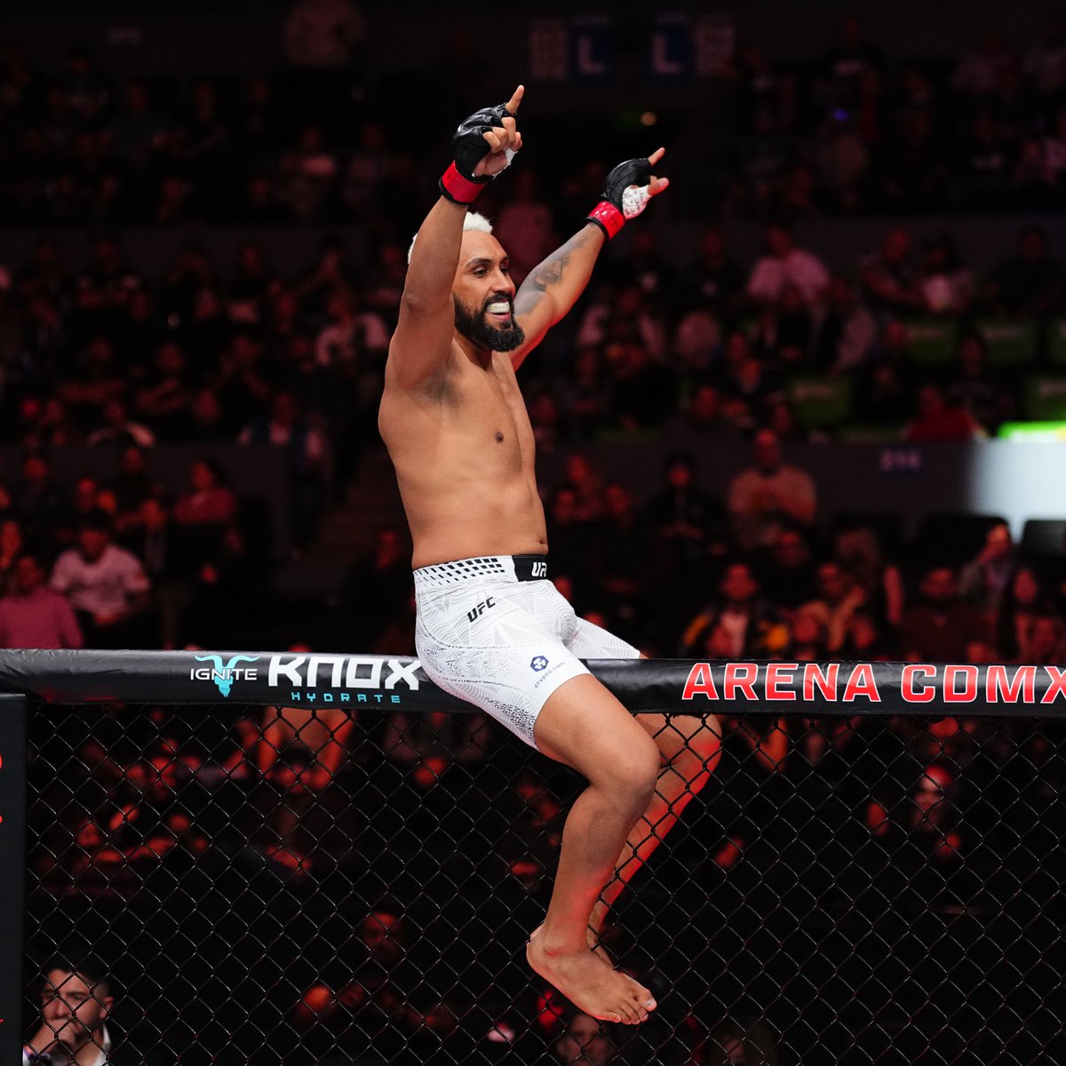 UFCNews's tweet photo. #UFCMexico Official Result: Ryan Gandra (@gandra_ryan) defeats Jose Daniel Medina by TKO at 0:41 of Round 1 

Complete Prelim Results ➡️ https://t.co/3UHRGfFe8A
Complete Scorecards ➡️ https://t.co/LlAe0guy1j https://t.co/t7u4FTfJyq