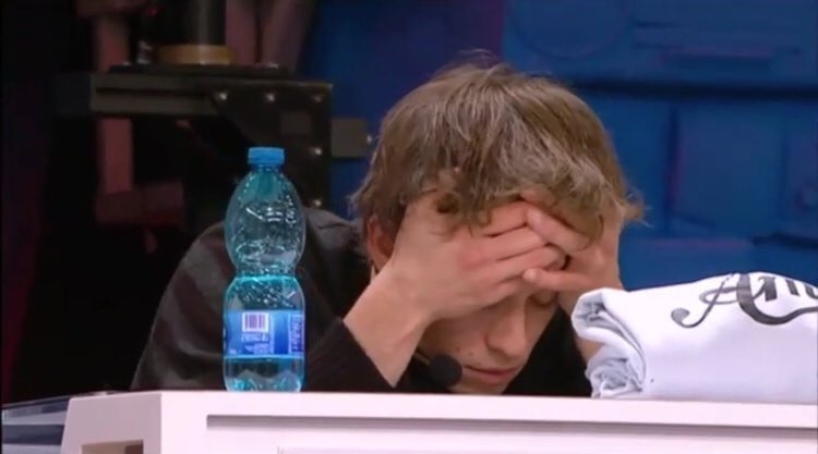 elee_last's tweet photo. ma ricordiamoci soprattutto che chi vincerà andrà all’eurovisiooooon
#Sanremo2026 https://t.co/gmt7xkXPnw