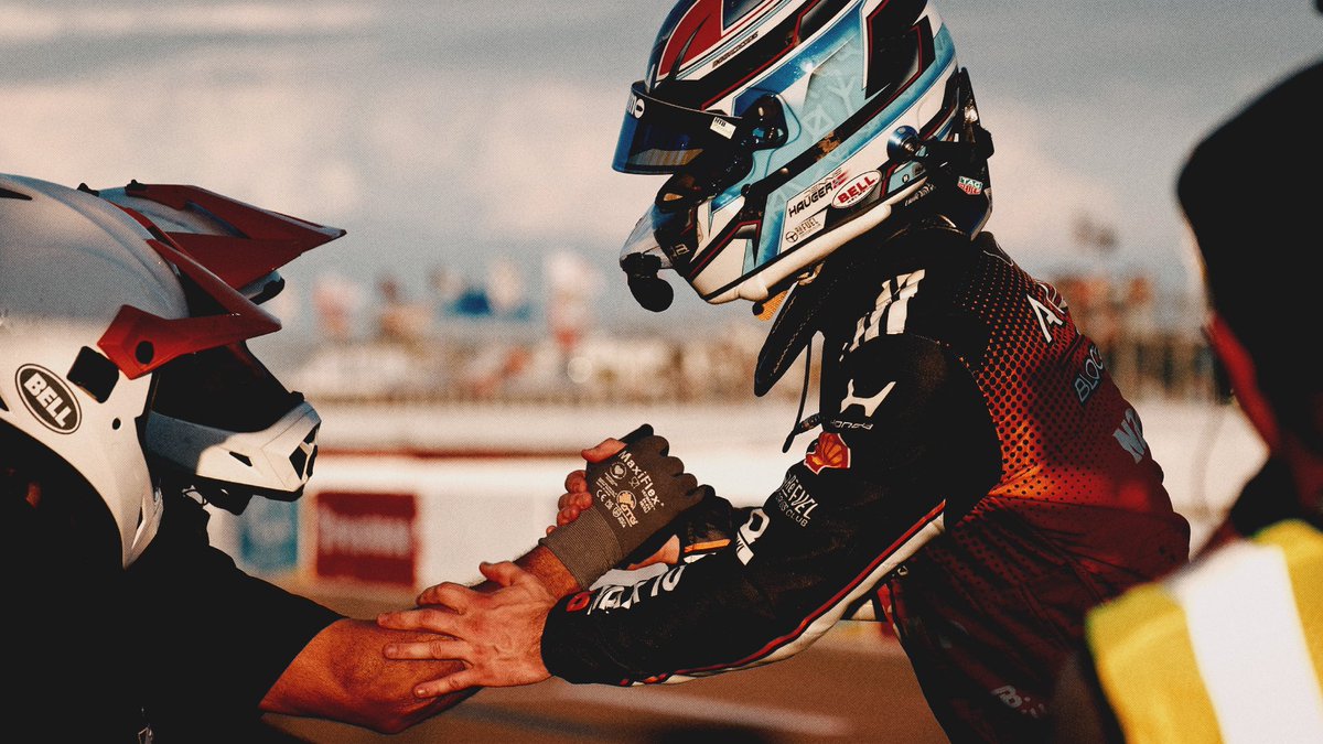 NTT INDYCAR SERIES tweet media