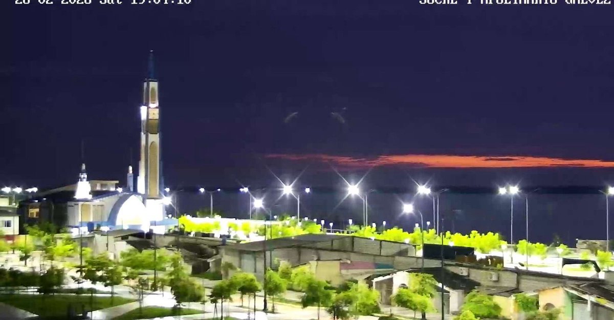 ECU911Machala1's tweet photo. Así se vive el atardecer en #Machala 🌇
Desde nuestras cámaras de videovigilancia, compartimos esta postal natural que embellece nuestra ciudad.
 
#LíneaÚnicaParaEmergencias 9-1-1 https://t.co/exggbPYLfm