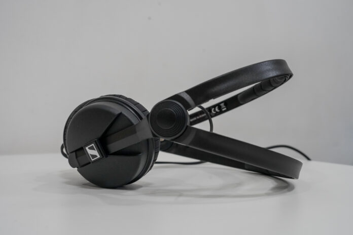 HeadphonePH's tweet photo. On-ears may be niche, but the @Sennheiser HD25 has been iconic in this headphone category for over 20 years for a reason. https://t.co/46OrUlnfKe