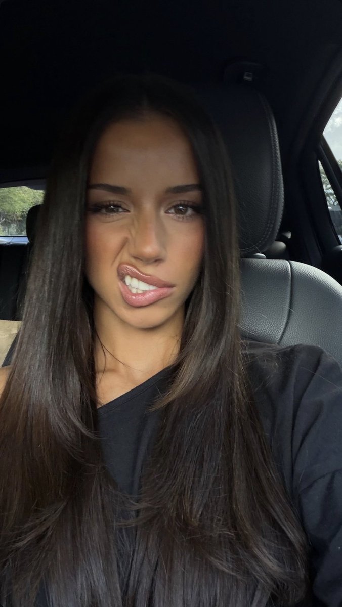 Neets_Loves's tweet photo. Sitting in the backseat of the car, in the middle. Can't look left or right because I'll be bombarded with 𝐏𝐄𝐑𝐅𝐄𝐂𝐓 𝐅𝐀𝐂𝐄𝐏𝐎𝐑𝐍 and 𝐣𝐢𝐳𝐳 myself on the spot, the car smelling like 𝐓𝐇𝐈𝐂𝐊 𝐏𝐔𝐍𝐆𝐄𝐍𝐓 𝐍𝐔𝐓 for the rest of the week 😣 https://t.co/BoM8XwISoi
