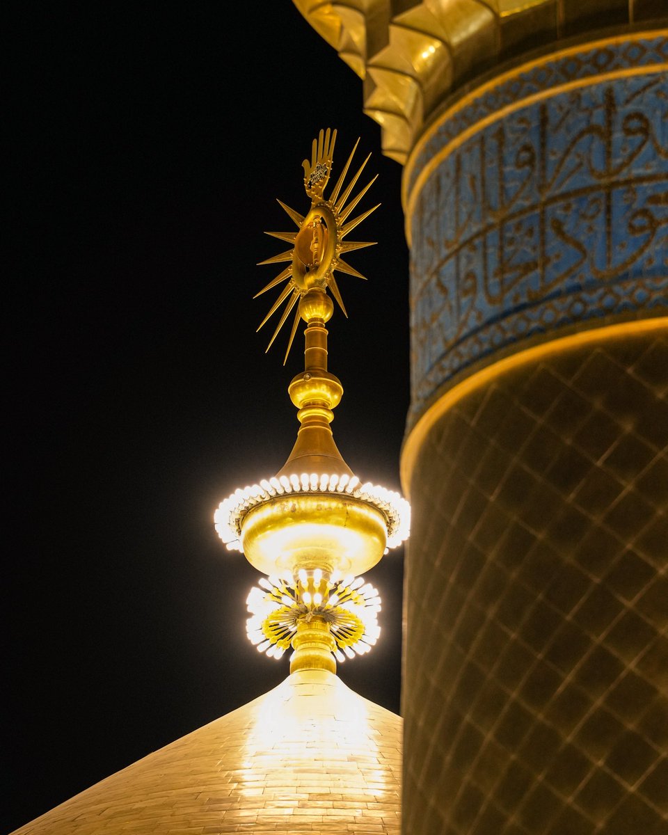 imamalinet's tweet photo. نَادِ عَلِيّاً مَظْهَرَ الْعَجَائِبِ تَجِدْهُ عَوْناً لَكَ فِي النَّوَائِبِ https://t.co/RCz2c5KhmA