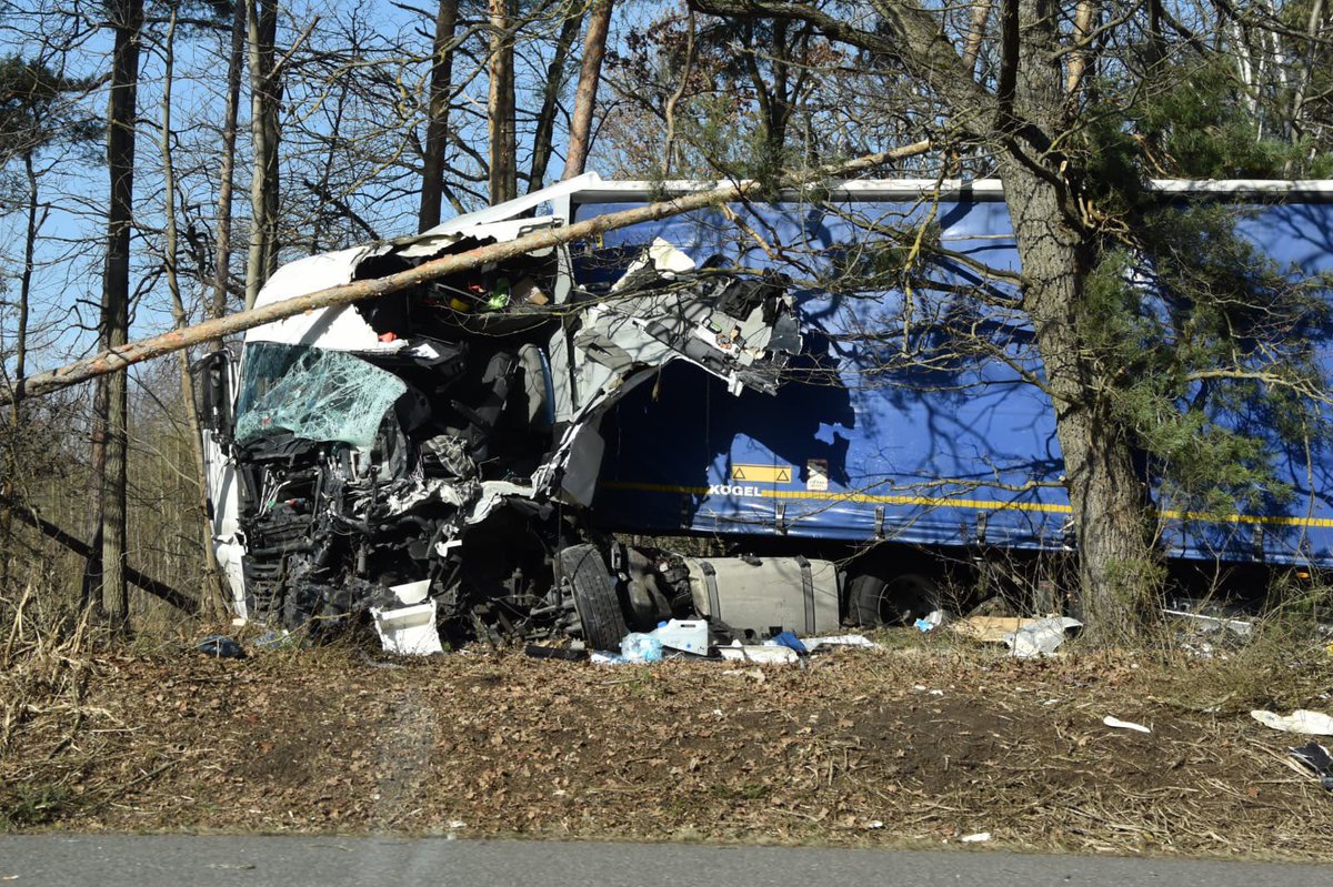 Fotograf T. Peise tweet media