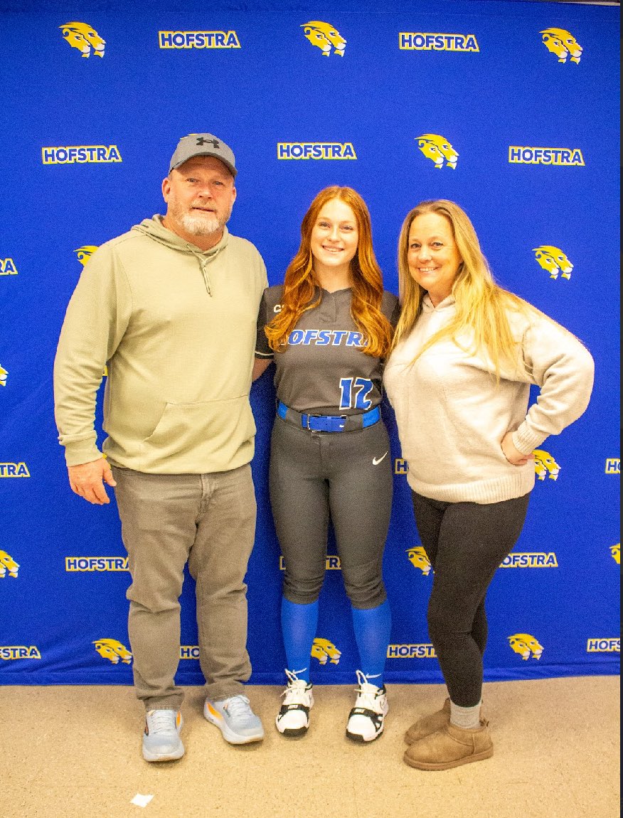 Hannah Hines tweet media