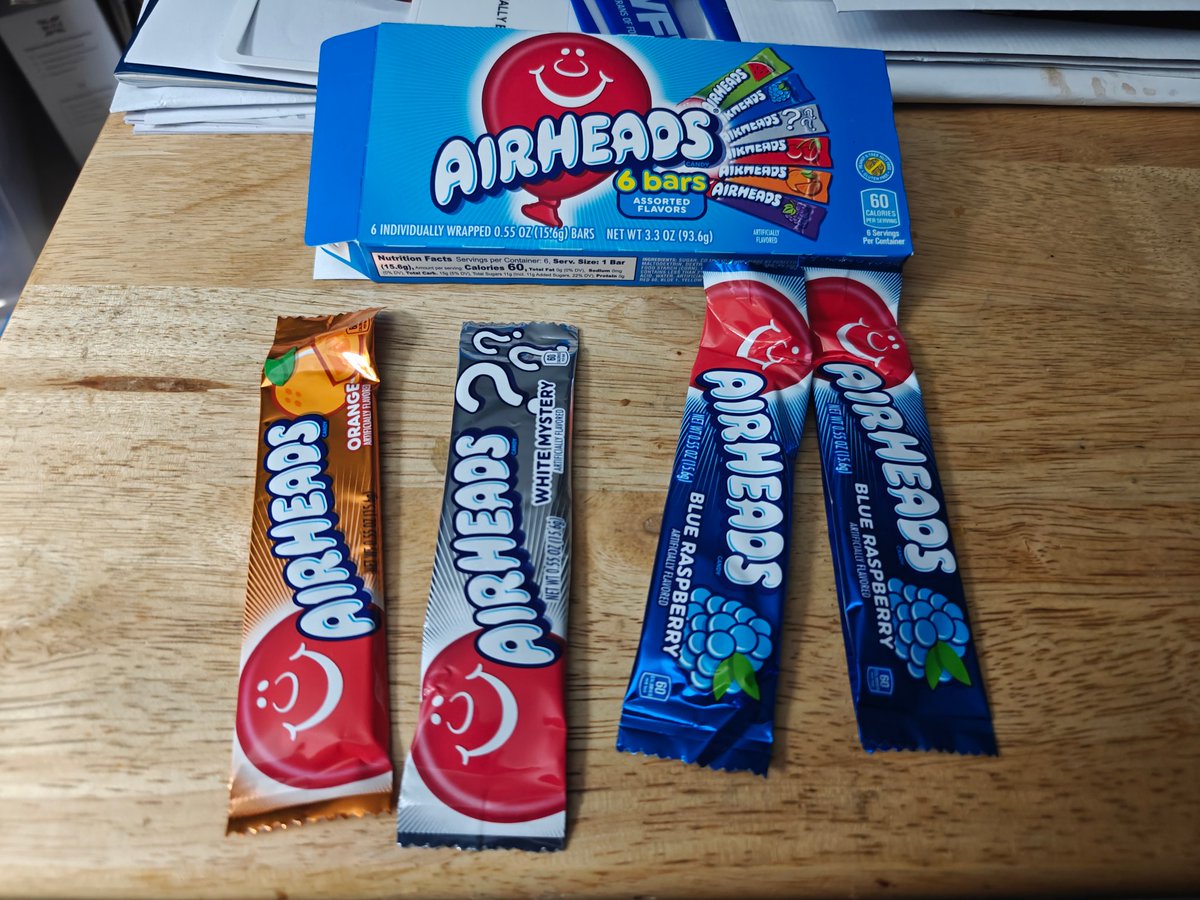 Lyscir's tweet photo. @Airheads I'm sad I didn't get my grape airhead I got double blue raspberry instead (I already ate cherry and watermelon) https://t.co/v49zT3BDtb