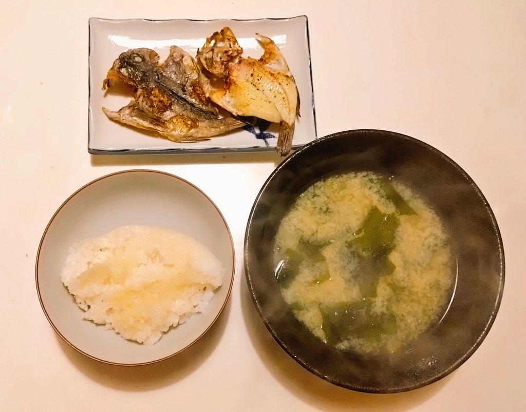 ごきげんな朝飯だ 