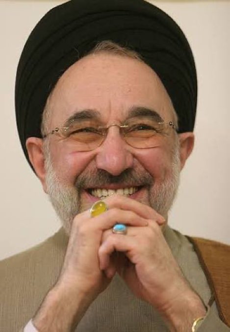 NavidFarda's tweet photo. بچه‌های لندن،

ظاهرا این جرثومه فساد جایی در لندن قایم شده، شاید خانه مهاجرانی.

شناسایی لطفا. https://t.co/COWcH12iSK