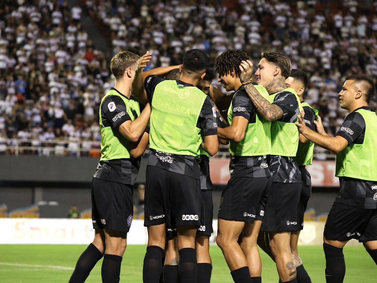 eltoquepy_'s tweet photo. Debut y gol!! Con tanto de Rubén Lezcano, Olimpia le ganó 1 a 0 a Ameliano y sigue en lo más alto. https://t.co/bf61IF4cpX