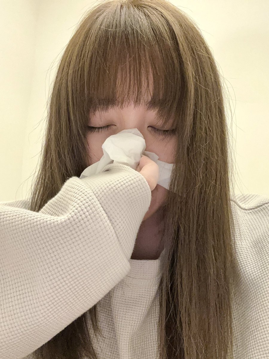 maco___official's tweet photo. 生まれてから花粉とは一切縁がなかったのに
今年からくしゃみ鼻水出現。
や、やだ〜〜〜〜おえ〜〜〜〜 https://t.co/6tiNEYBzjB