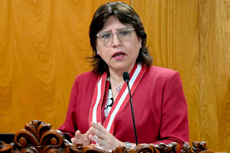 keikonova2026's tweet photo. Delia Espinoza sería la nueva Decana del Colegio de Abogados de Lima (@CALPERUOFICIAL), pero, Humberto Abanto hace todo lo posible en mesa para ir a segunda vuelta y con el pacto mafioso inclinar el resultado.

Mucho ojo. Keiko Fujimori y sus aliados quieren controlar el #CAL. https://t.co/0RlHkgCpK8