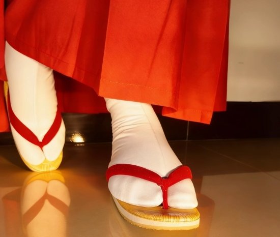 Gezigezigugu's tweet image. 依旧是上班前发个推吧😂
相変わらず出勤前にツイートするわ😂
#足袋 #巫女 #tabi #足控 #恋物