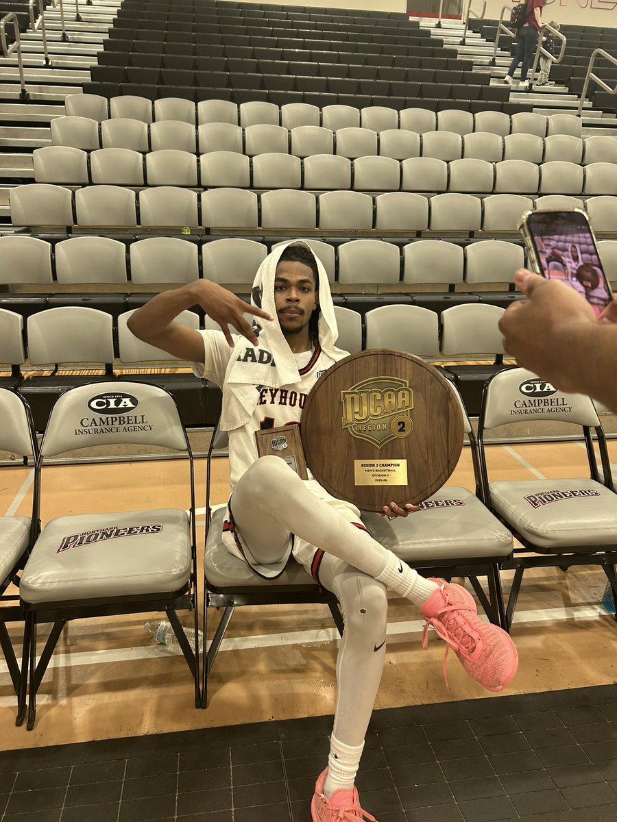 Hugh McFarland tweet media