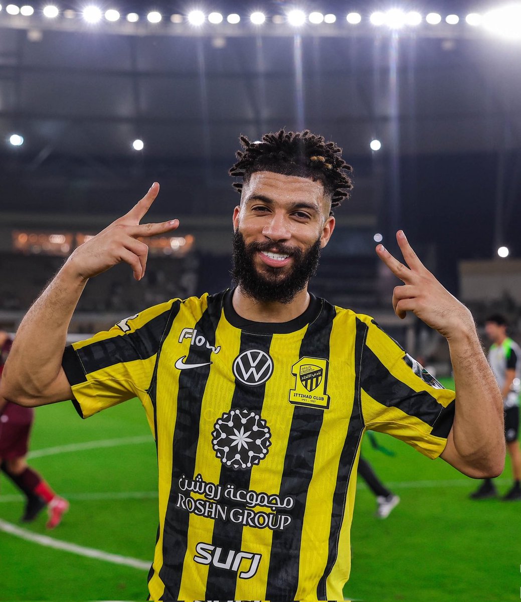 3zoozvic's tweet photo. موضوع الشنقيطي والعبود المفروض ما يمر مرور الكرام ابداً !!!

دام ان فيه اثباتات وفيه ادله !

المفروض يعاقب الطرف الاول ويعاقب النادي !

نشوف وش يصير .. ومتأكد مابيتغير شي كالعادة 😂🤣 ! https://t.co/wWKk9oYi7p