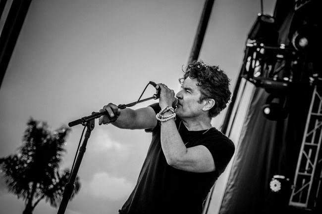 jamie_marsters's tweet photo. Pics of the Day: James Marsters &amp; Ghost of the Robot playing at San Diego Indiefest 2013 

@JamesMarstersOf #JamesMarsters @GhostoftheRobot #GhostoftheRobot @_su11ivan_ #SullivanMarsters @kevinmakesmoney #KevinMcPherson #CharlieDeMars #LookingLike #RockStars #CosTheyAres 🤘 https://t.co/4950Mi0J34