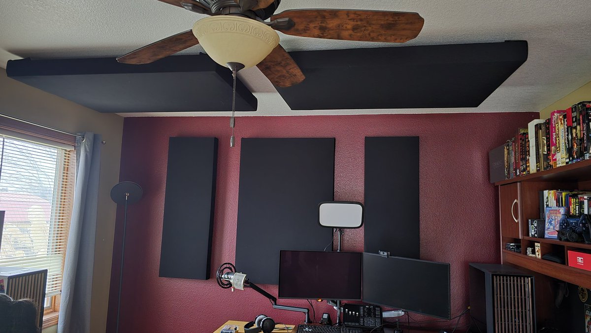 SinitronX's tweet photo. Acoustic panels are up, it's #streaming time!

#DIY 
#twitch 
#streamer https://t.co/l3wWy2No9d