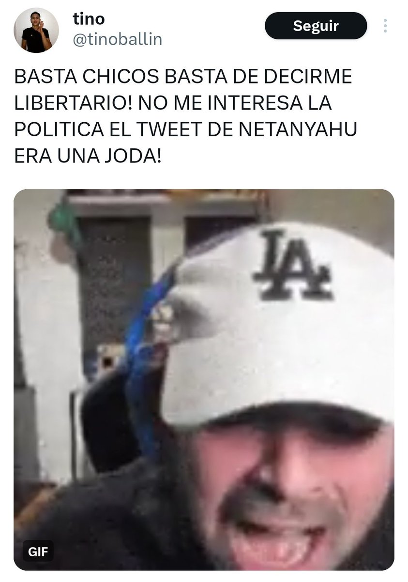 El tarado que le pidió al genocida de Netanyahu que bombardee Buenos Aires ni pensó que tenemos un Presidente totalmente gaga e hijo de puta que le iba a dar RT.
Terminó borrando el tuit para cuidar al estúpido y llorando por el hate.