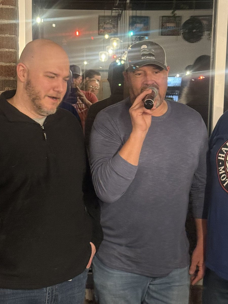 jwgoad's tweet photo. @JMV1070 Mike Williams and Heath Bartlett doing a little karaoke (Man of Constant Sorrow) tonight in Bloomfield. https://t.co/ugcC4cqgBY