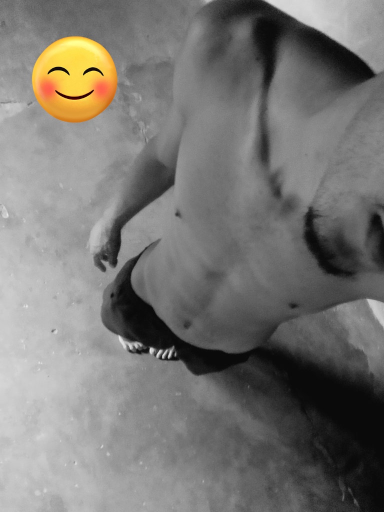 098BIELZINHO's tweet photo. Mlk magrinho https://t.co/5KqFZfOc2z