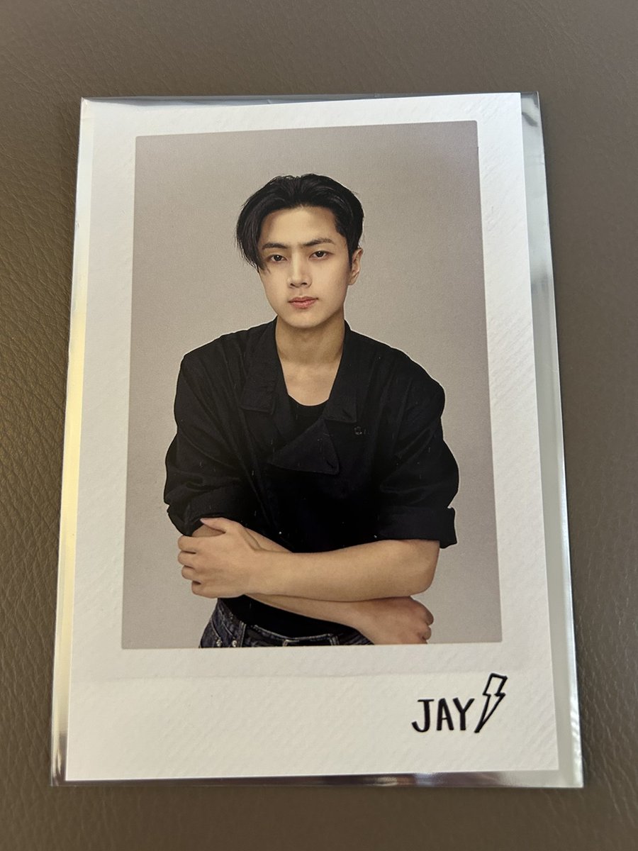 ENHYPEN WALK THE LINE SUMMER EDITION 映画 入場特典 第一弾 交換 譲