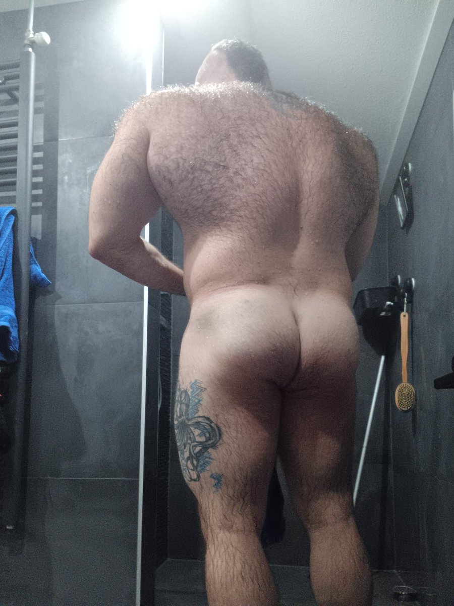 Aubearon tweet media