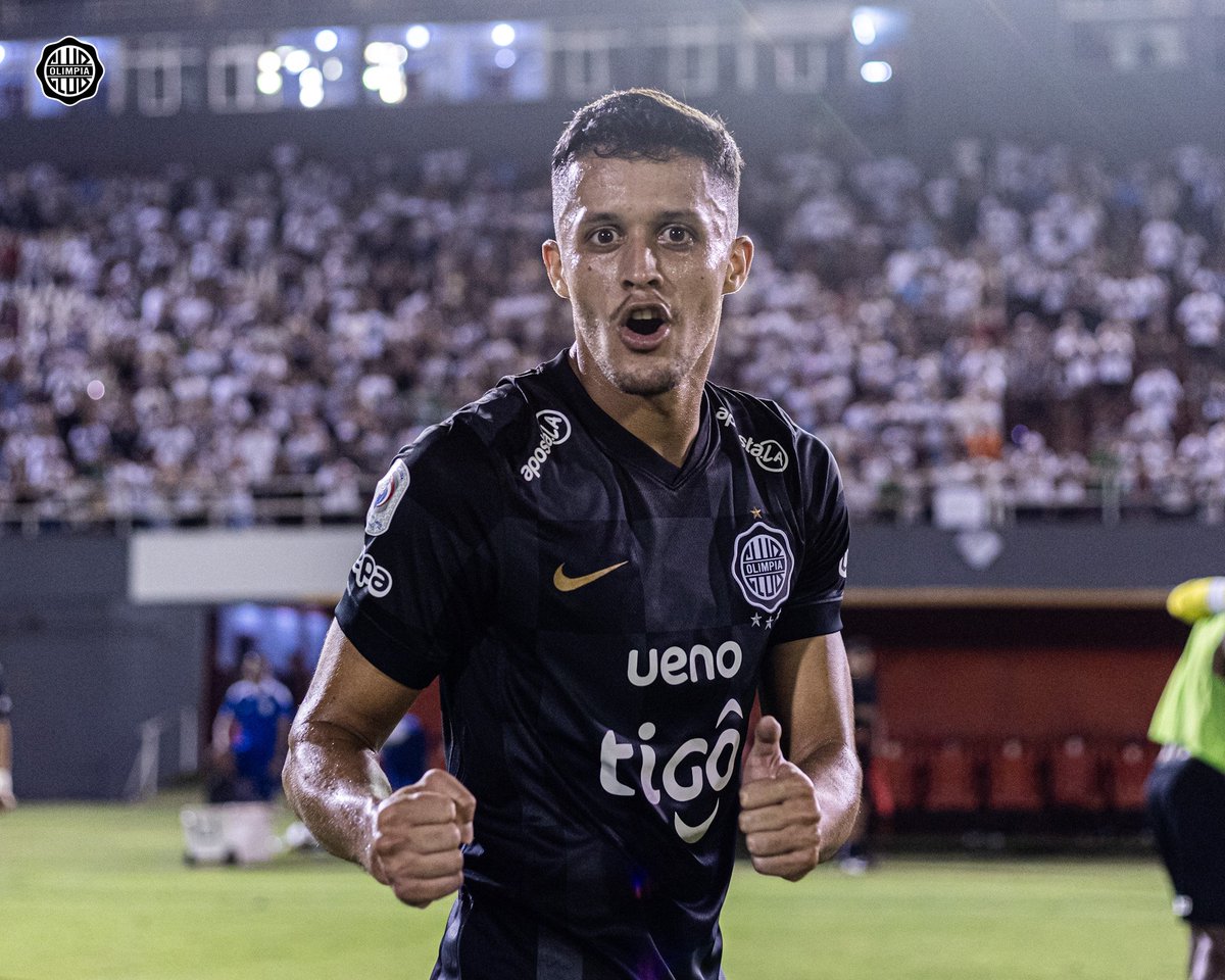 elClubOlimpia's tweet photo. Partido a partido. Más unidos que nunca, peleando por lo que nos propusimos.

¡𝐕𝐀𝐌𝐎𝐒 𝐍𝐎𝐒𝐎𝐓𝐑𝐎𝐒!

🤍🖤🤍 https://t.co/zxzTG2yJFD
