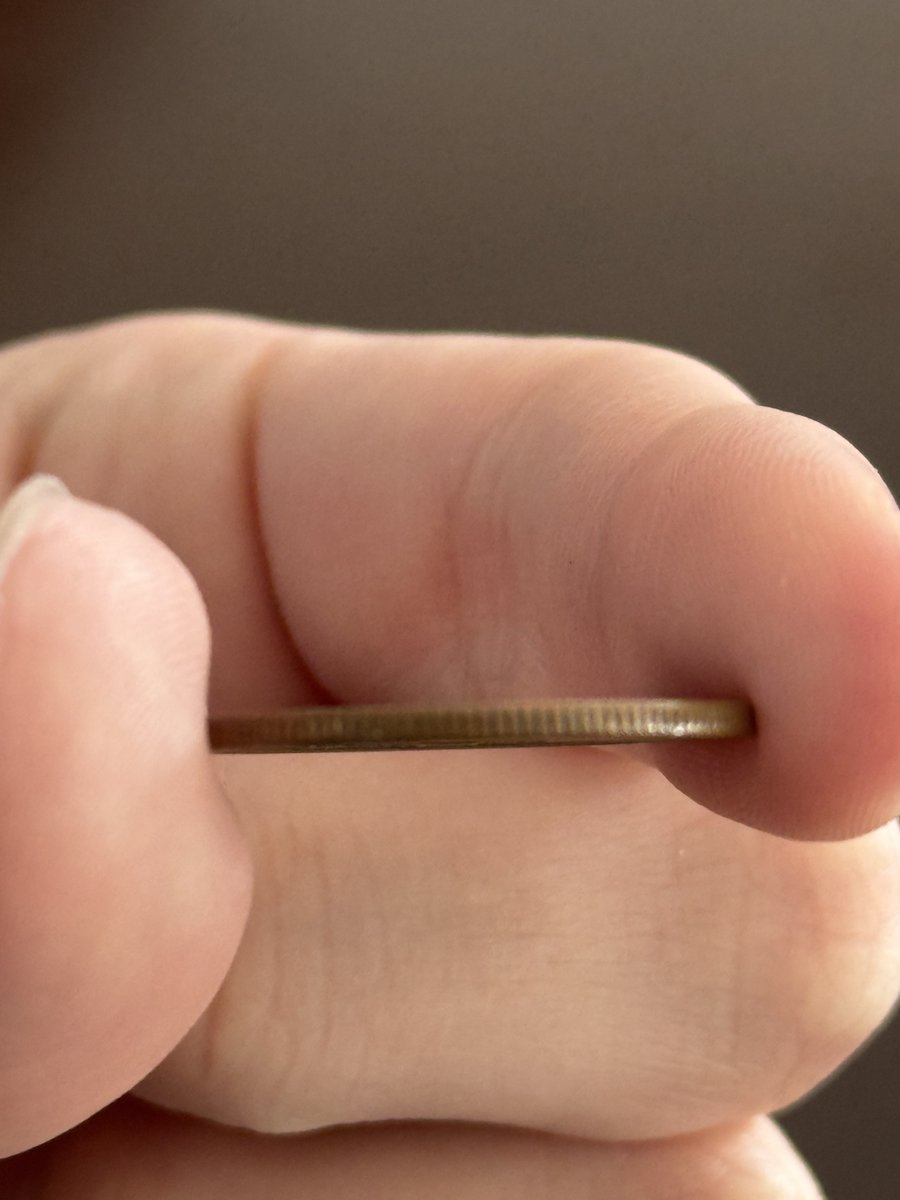 財布見てたらたまたま昭和26年のギザ十見つけた！これオークションに出