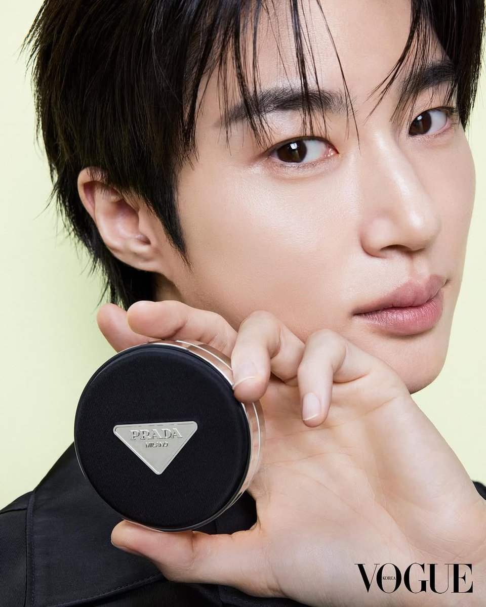 ✔ 화보 속 변우석 착용 컬러 프라다 리빌 메쉬 쿠션 LN10