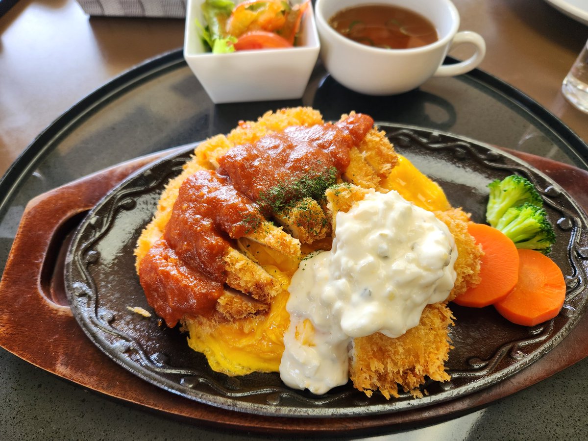 HRHR13_'s tweet photo. ゴルフ場のランチ https://t.co/DJq5WSNEYy