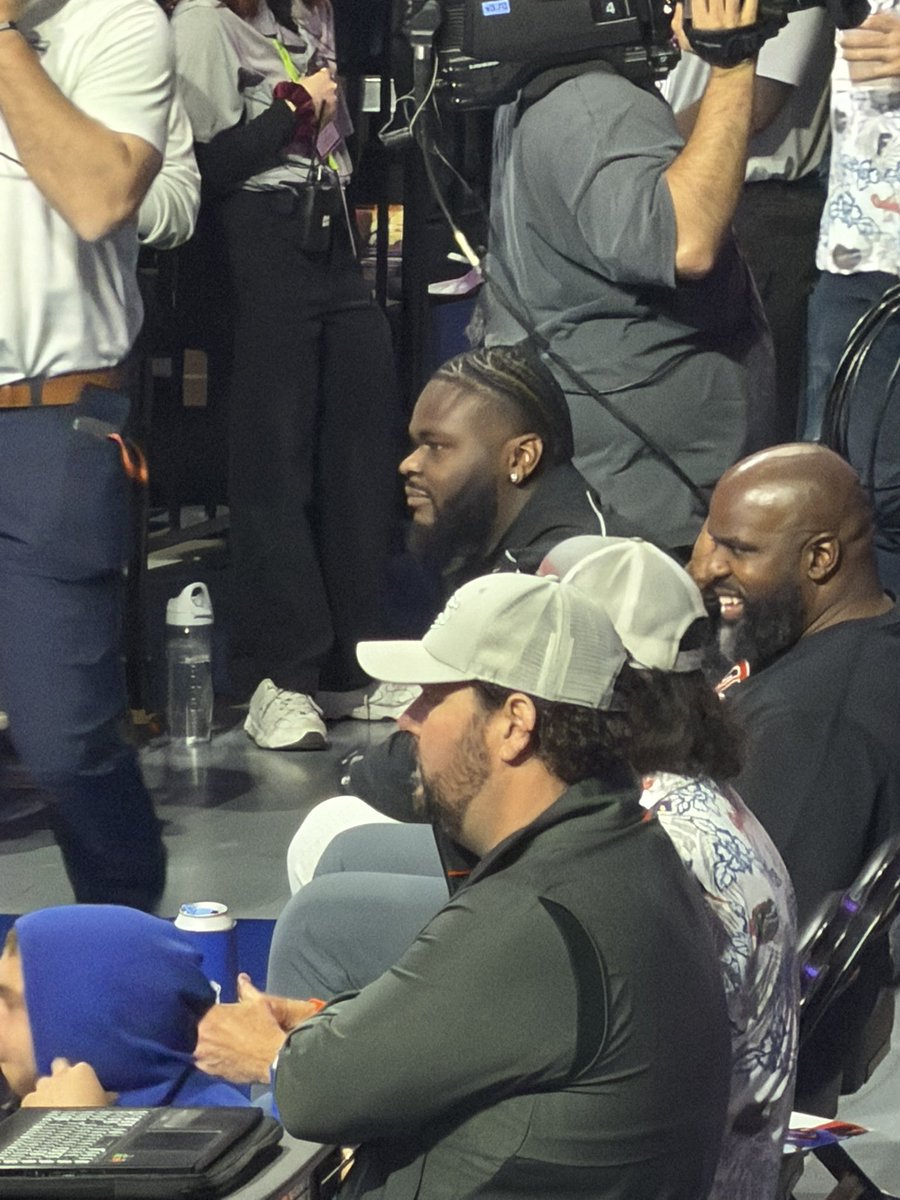 Christian Alvis tweet media