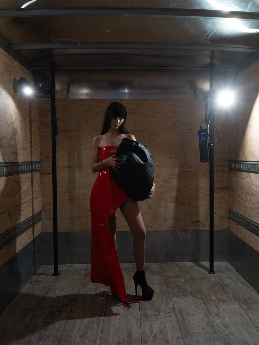 leander capuozzo tweet media