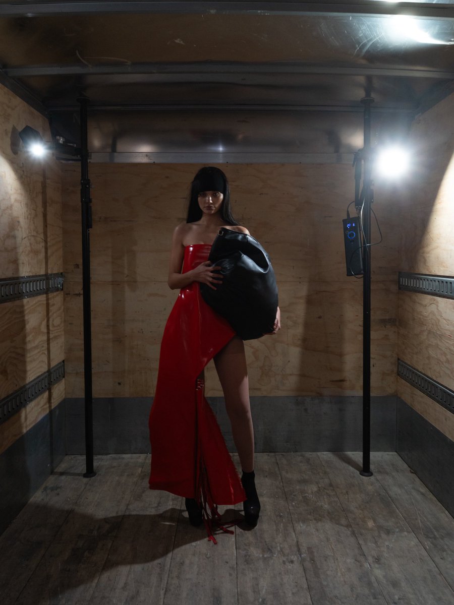 leander capuozzo tweet media