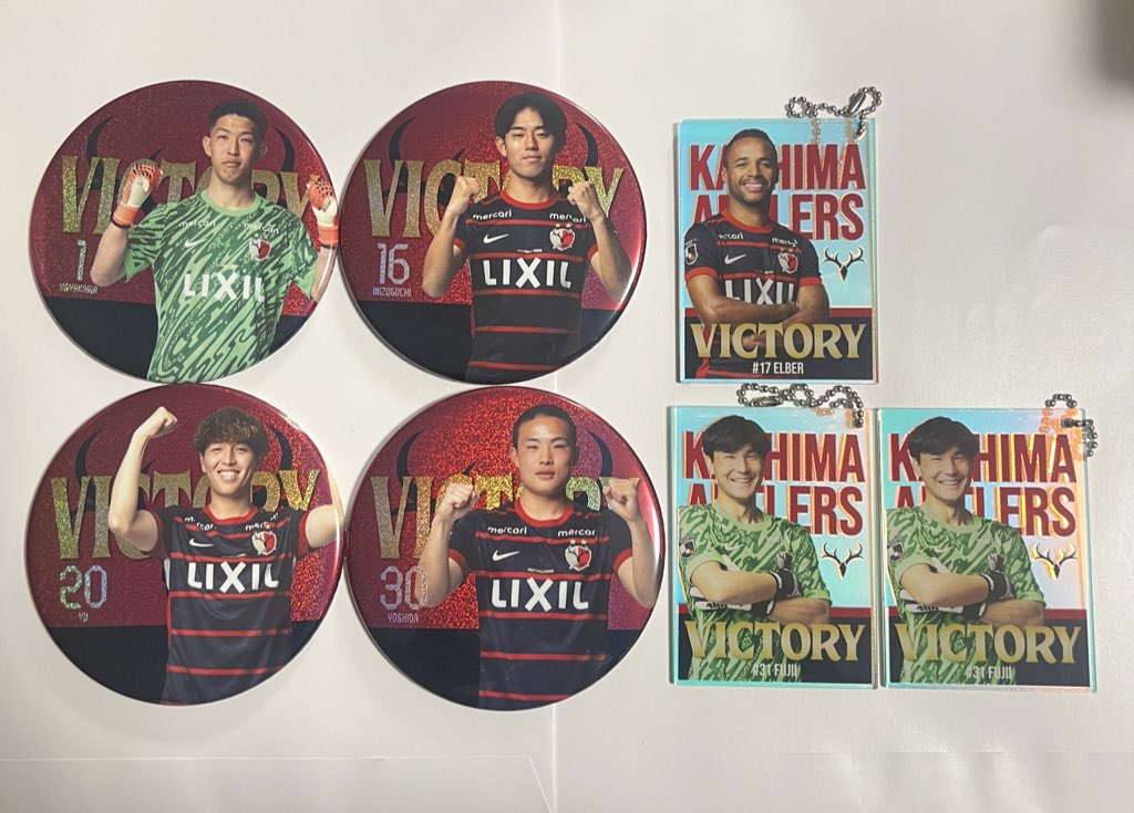 鹿島アントラーズ 交換 勝利時限定ホログラムデカ缶バッジ 【譲】1.16