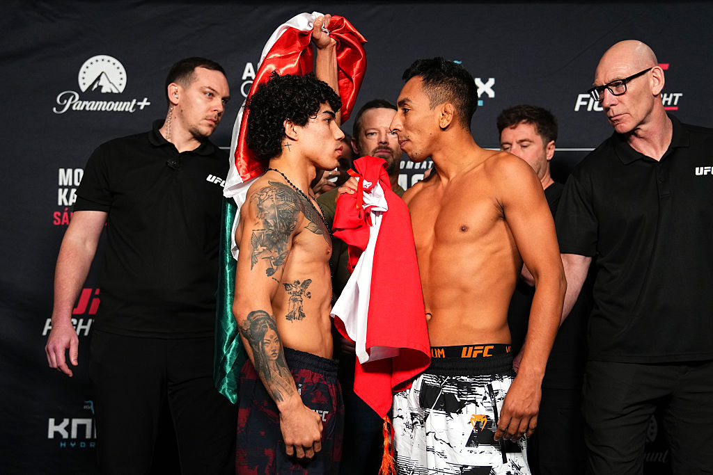 sharee0012's tweet photo. It's Main Card's Time 🔥🔥🔥

Watch Free Live Stream here: https://t.co/74XjGYY2z7

#UFCMexico #UFCMexicoCity https://t.co/oiEY7dMKTV