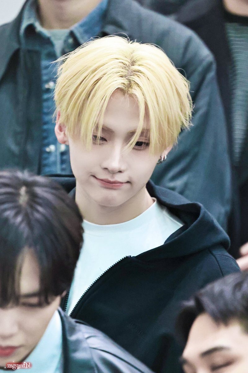 zsgqmfbl tweet media