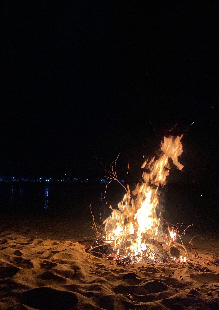 ferreiroid's tweet photo. rolezinho cis https://t.co/7LqdvU8f88