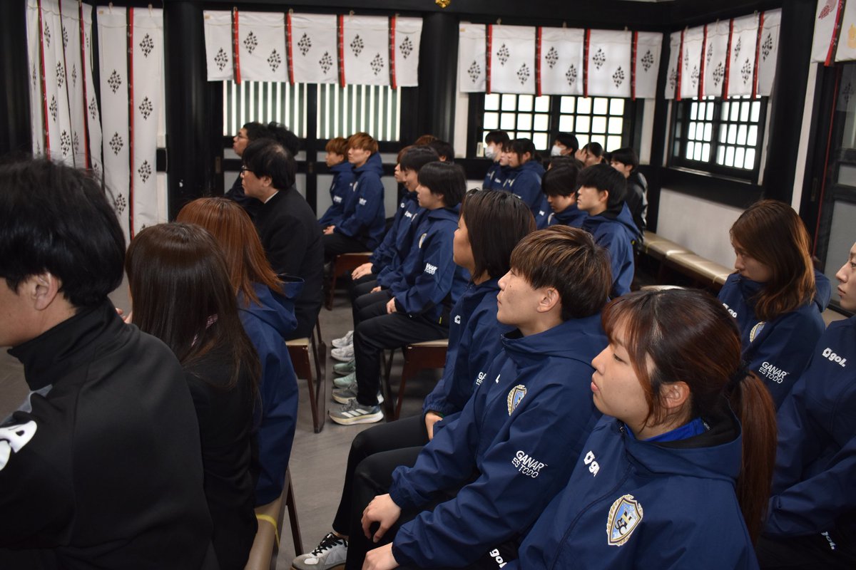 wings_sc's tweet photo. 本日、亀有香取神社にて新シーズン開幕に向けた必勝祈願を行いました！⛩️✨

必勝祈願のあとは、南葛ファミリーの皆さまとの交流タイムも！😊

『圧倒して勝つ』という南葛SCのクラブ哲学にこだわり、『NEXT STAGE』を目指して戦い抜きます！

さあ、いよいよ開幕😊
巻き起こそう！ウイングス旋風！

#南葛SCウイングス
#NEXTSTAGE