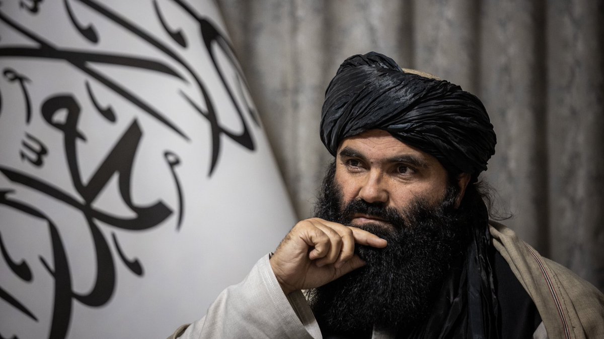 SennAbdulkadir's tweet photo. ABD Afganistan’ın şimdiki içişleri bakanının başına 10 milyon dolar ödül koydu. 20 yıl onu aradı. Resmine bile ulaşamadı. Bakın Pentagonun paylaştığı resme hele. https://t.co/FuirYbbw4b