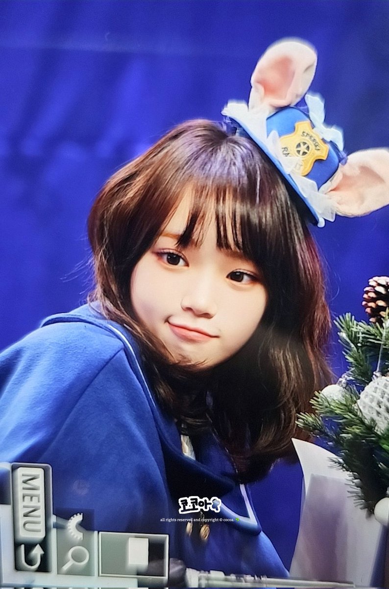 jeambeam8189's tweet photo. 얘가 연하                         얘가 연상 https://t.co/0KzObTJ5Dn
