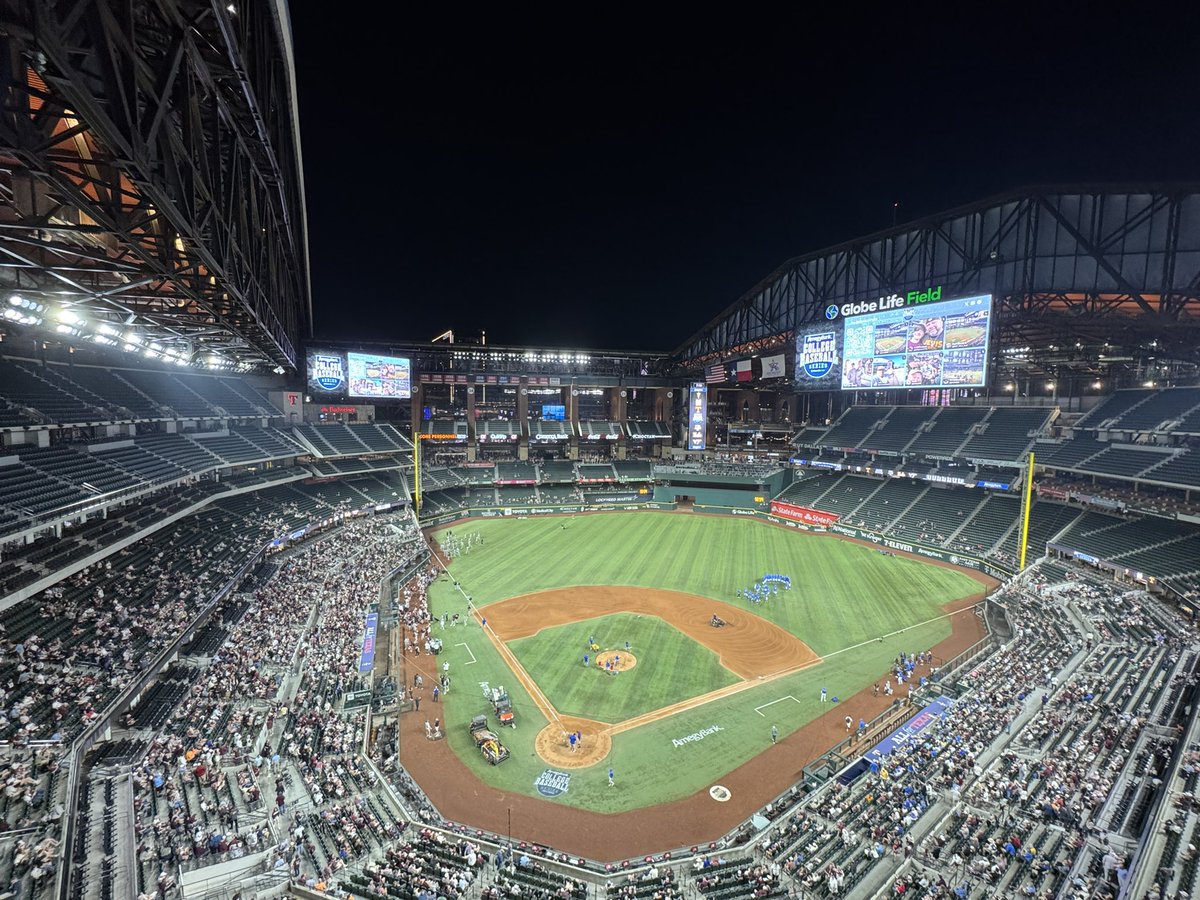 𝕋𝕣𝕒𝕧𝕚𝕤 𝕃. 𝔹𝕣𝕠𝕨𝕟 tweet media