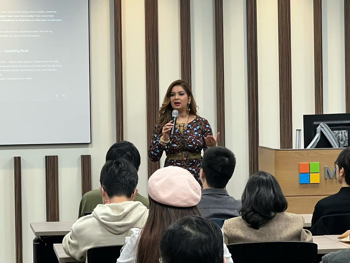 TokyoAiDev's tweet photo. 2/28開催
Tokyo Generative AI Development Community のAIイベントが無事終了しました。
12名の登壇者の皆さま、スポンサー各社様、Microsoft様、そして運営メンバーに心より感謝します。
生成AI・AI Agentの実践知が集まる場として、今後も継続していきます。
@LinkoraAI @WEAJapan https://t.co/GXubRIZjnh