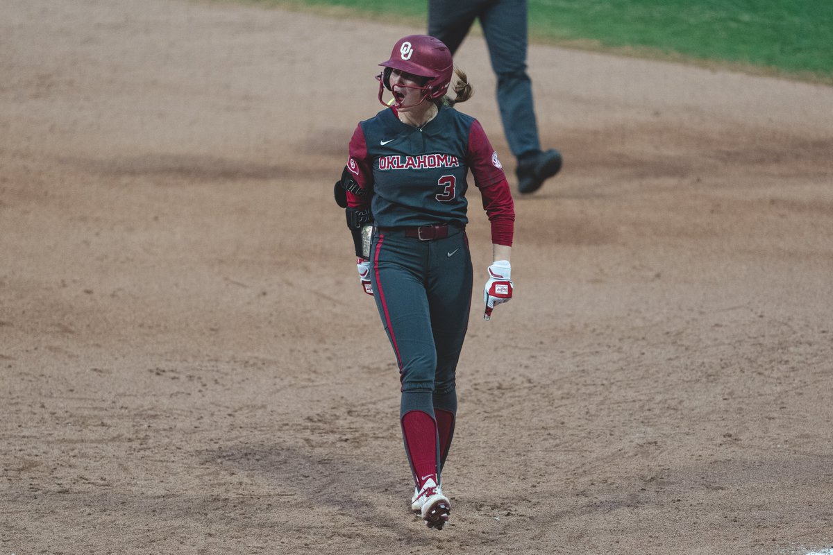 OU_Softball's tweet photo. to note 📝

-sets OU runs scored in an inning record
-2nd in NCAA DI history https://t.co/6Ri97jbhuD