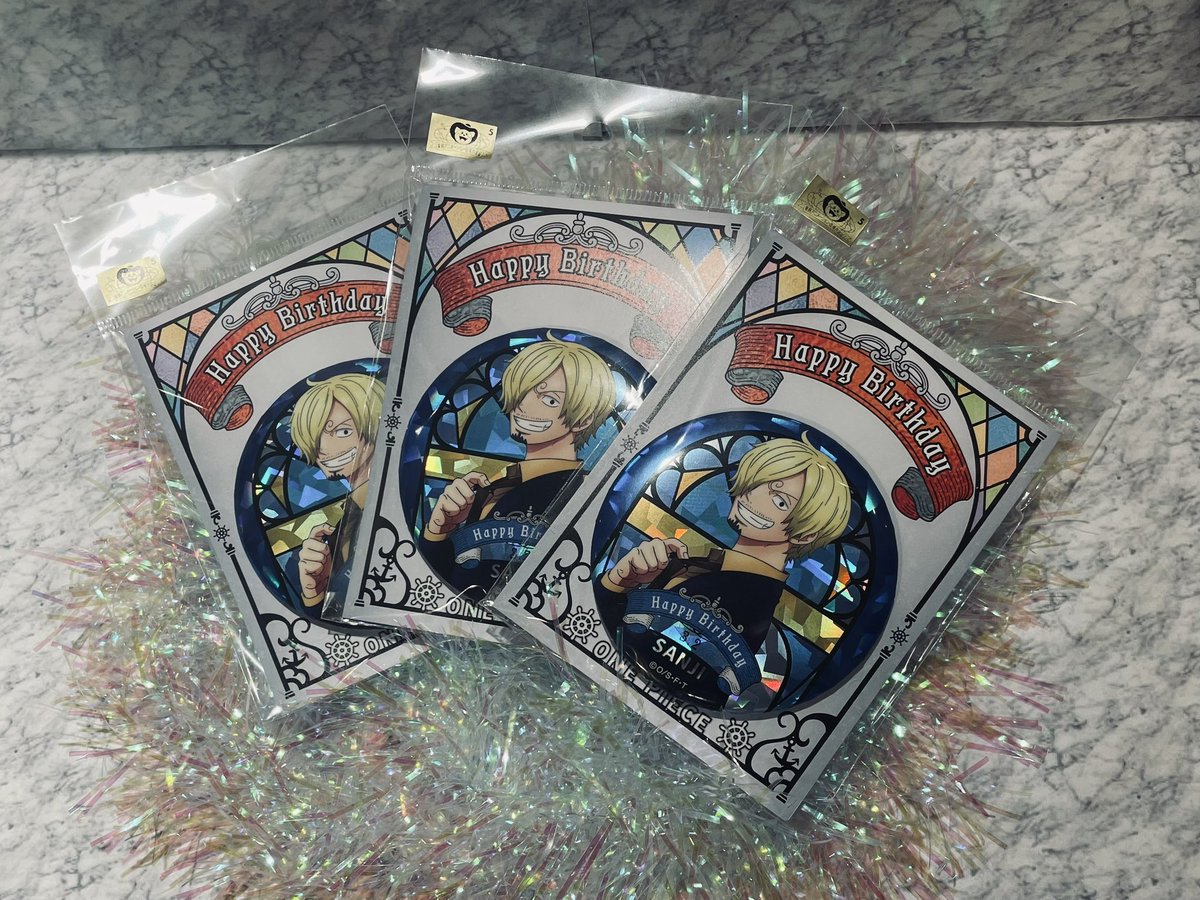 新商品】麦わらストア限定 HBDステンドグラス風ホログラム缶バッジ