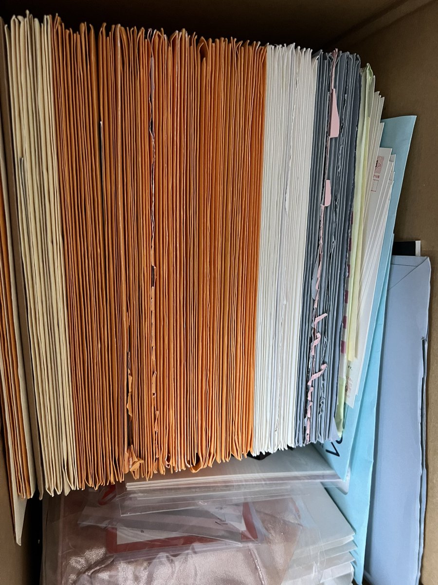 FC会報整理しよう(封切ってないのもあった🤫）って表紙見たら 風に吹